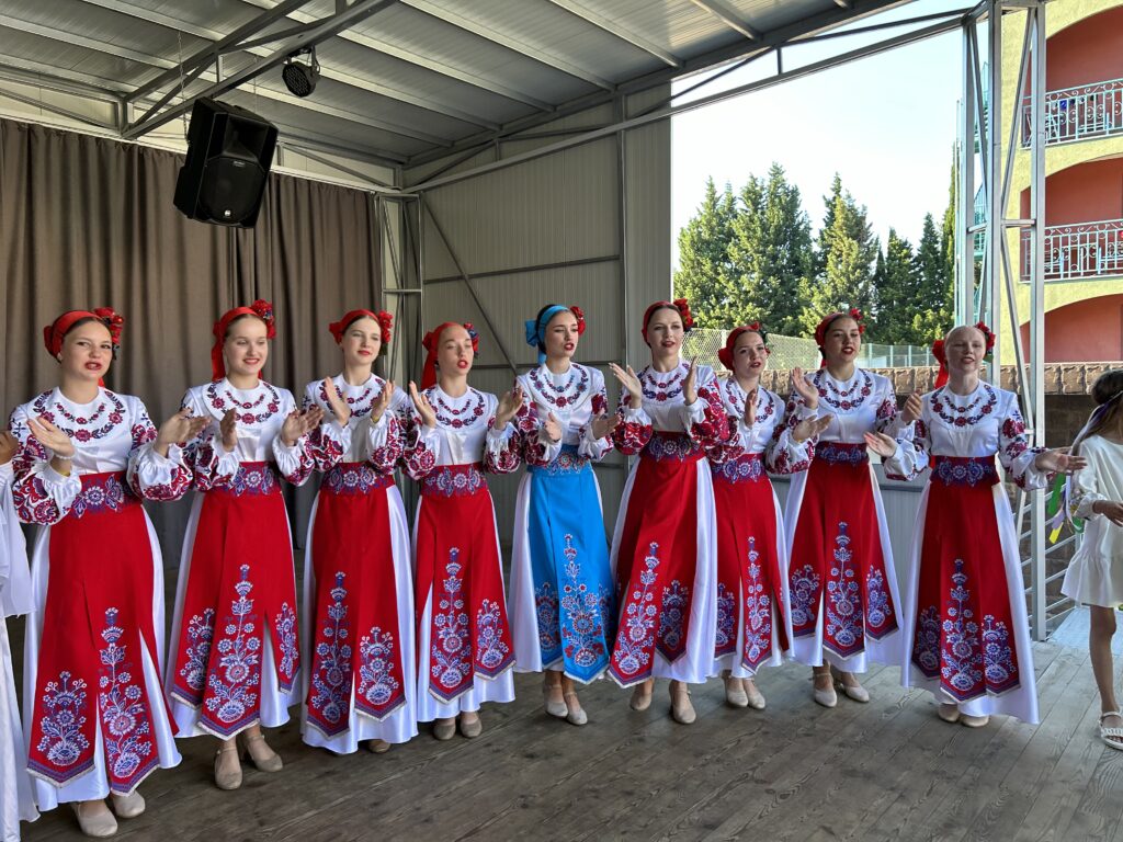 Фестивалі на сцені табору